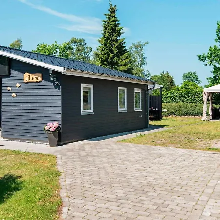 Alluring Holiday In Gren With Carport Hébergement de vacances Grenå